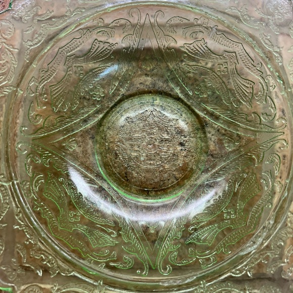 Vintage Federal Glass Madrid Pattern Green Depression Uranium Glass Bowl - Picture 2 of 8